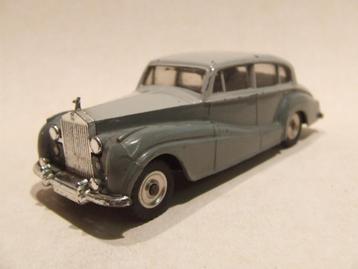 DINKY TOYS 150 Rolls-Royce silver Wraith. in goede staat. beschikbaar voor biedingen