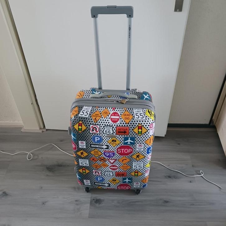 Hardcase Leonardo koffer, Sieraden, Tassen en Uiterlijk, Koffers, Gebruikt, Hard kunststof, 60 tot 70 cm, 35 tot 45 cm, Slot, Uitschuifbare handgreep