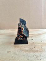 Agaat geode vlinder op voet, Verzamelen, Mineralen en Fossielen, Ophalen of Verzenden