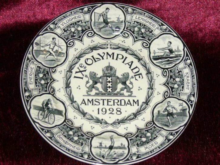 ((((IXe Olympiade 1928 Amsterdam / SCM)))), Antiek en Kunst, Antiek | Keramiek en Aardewerk, Ophalen
