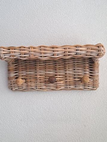 Rotan kapstokje 