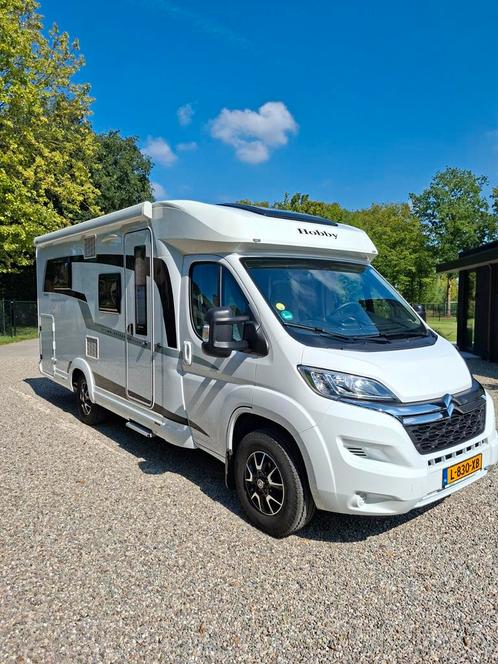 Zeer nette camper Hobby Ontour V65GQ 2020 - 140 PK, Caravans en Kamperen, Campers, Particulier, tot en met 3, Half-integraal, Hobby