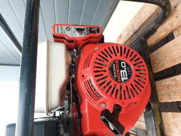 Goedwerkende Honda 13 pk aggregaat 7Kva met 220v en 380v beschikbaar voor biedingen