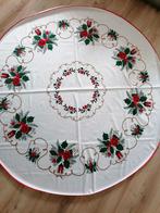 Kerst tafelkleed rond heeft een doorsnee van 1.50 cm, Huis en Inrichting, Tafelkleden, Ophalen of Verzenden, Rond