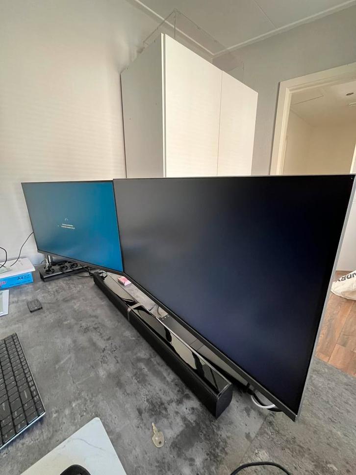 2 stuks Samsung LS27R350FHRXEN met monitorarm, Computers en Software, Monitoren, Zo goed als nieuw, 60 Hz of minder, HDMI, VGA