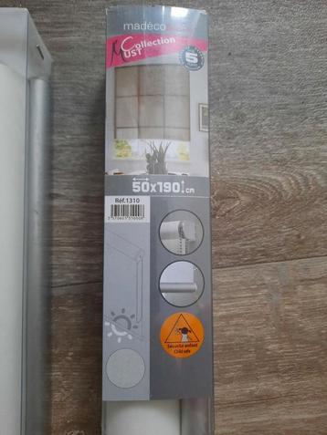 Rolgordijnen  beschikbaar voor biedingen