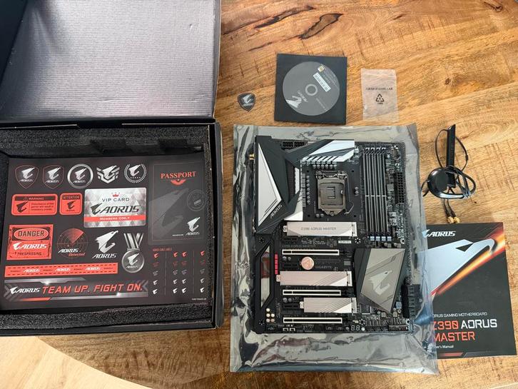 Aorus Z390 Master Moederbord - Intel LGA 1151, Computers en Software, Moederborden, Zo goed als nieuw, Intel, DDR4, Ophalen of Verzenden