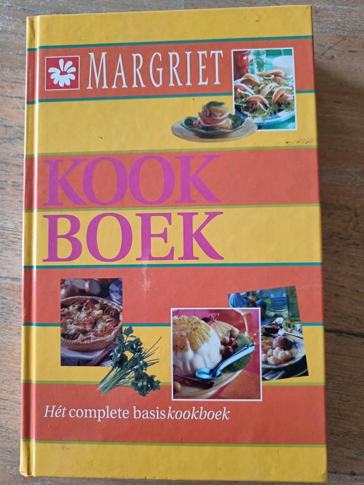 Margriet Kookboek - Compleet Basis Kookboek, Boeken, Kookboeken, Gelezen, Voorgerechten en Soepen, Hoofdgerechten, Tapas, Hapjes en Dim Sum