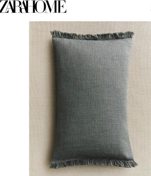 2 zara home throw pillows, Huis en Inrichting, Woonaccessoires | Kussens, Ophalen