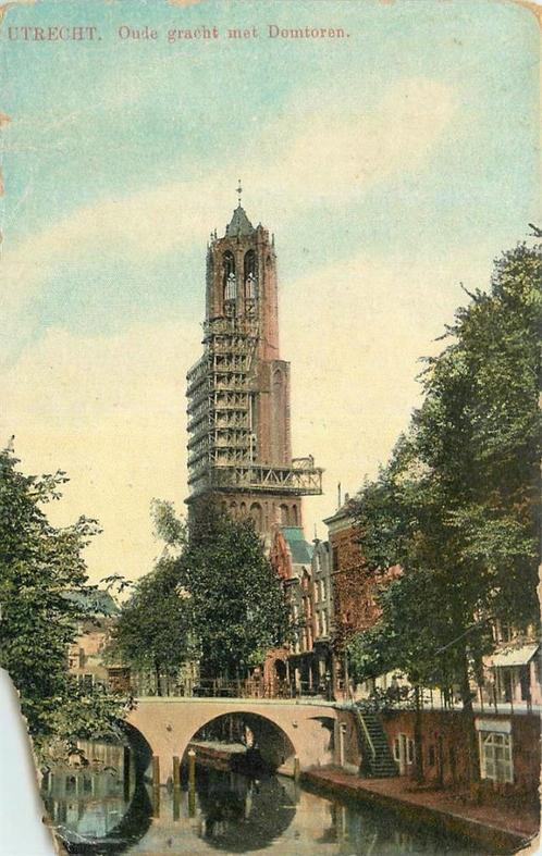 (386-173-019) Utrecht Oude Gracht met Domtoren, Verzamelen, Ansichtkaarten | Nederland, Utrecht, Verzenden