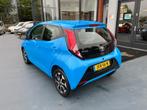 Toyota Aygo 1.0 VVT-i x-joy LMV AIRCO AUTOMAAT, Gebruikt, Euro 6, Bedrijf, 19 km/l