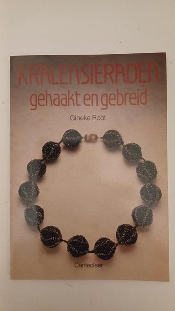 Kralensieraden gehaakt en gebreid - Gineke Root beschikbaar voor biedingen