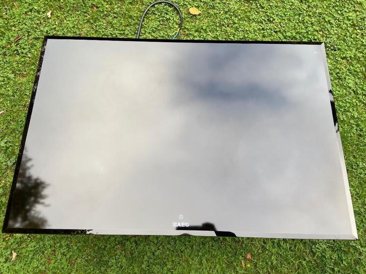AEG kookplaat HK874400fb - klein defect, Witgoed en Apparatuur, Kookplaten, Gebruikt, Vrijstaand, Inductie, 4 kookzones, Energieklasse A of zuiniger