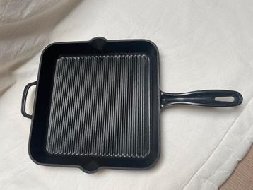 Grillpan zware kwaliteit vierkant goede staat beschikbaar voor biedingen