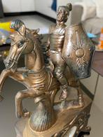 Vintage bronsachtig  Klok met Romeinse Soldaat te Paard, Antiek en Kunst, Antiek | Klokken, Ophalen of Verzenden