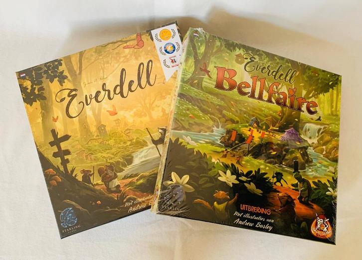 Everdell Basisspel + Bellfaire - Bordspel | ophalen mogelijk, Hobby en Vrije tijd, Gezelschapsspellen | Bordspellen, Nieuw, Een of twee spelers