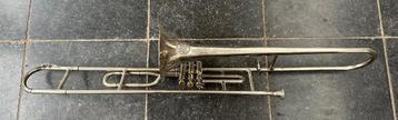 Trombone beschikbaar voor biedingen