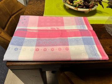 Tafel kleed beschikbaar voor biedingen