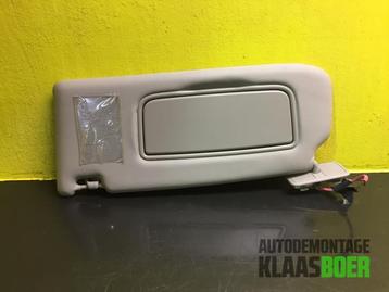 Zonneklep van een Volvo V50 beschikbaar voor biedingen