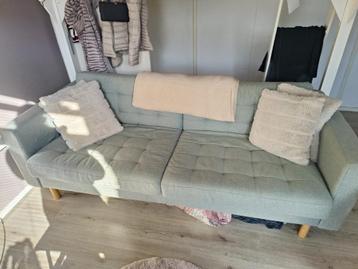 NETTE bank te koop: schoon, stevig, zo goed als nieuw beschikbaar voor biedingen