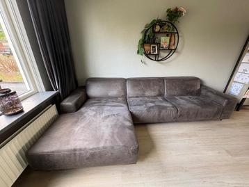 Prachtige hoekbank de groot wonen beschikbaar voor biedingen