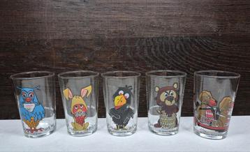 5 vintage glazen, Fabeltjeskrant  beschikbaar voor biedingen