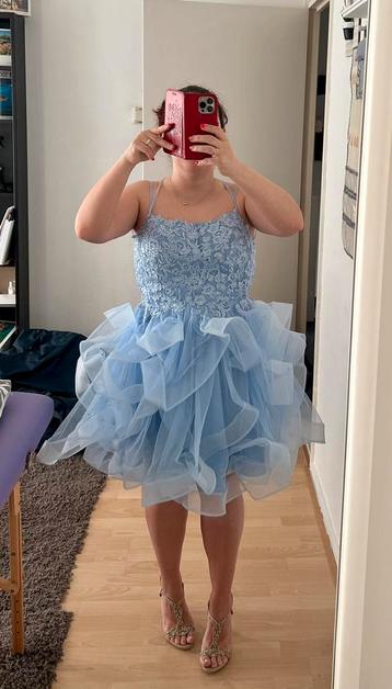 Baby blue cocktailjurk beschikbaar voor biedingen