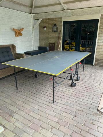 Tafeltennistafel beschikbaar voor biedingen