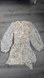 Schitterend jurkje van Josh V met verstelbare taille maat xs, Kleding | Dames, Jurken, Wit, Nieuw, Ophalen of Verzenden, Maat 34 (XS) of kleiner