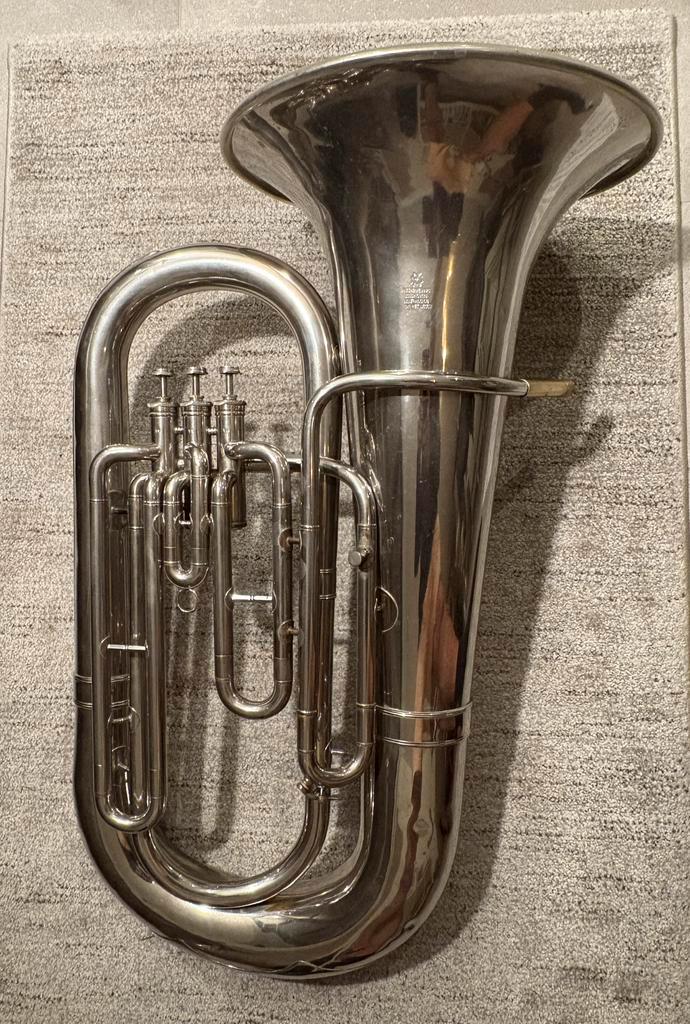 Bastuba Eb Schenkelaars Eindhoven 3 ventielen, Muziek en Instrumenten, Blaasinstrumenten | Tuba's, Zo goed als nieuw, Ophalen of Verzenden
