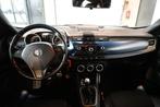 Alfa Romeo Giulietta 1.4 T Distinctive Clima Navigatie Trekh, Euro 5, Gebruikt, 4 cilinders, Met garantie (alle)
