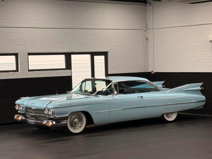 Cadillac Coupe uit 1959 zeer mooi zie foto’s, Auto's, Oldtimers, Particulier, Benzine, Coupé, Automaat, Blauw, Blauw, Leder en Stof