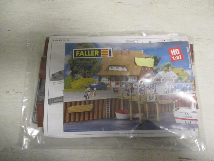 Faller Aanlegsteiger no 131 011, Hobby en Vrije tijd, Modeltreinen | H0, Nieuw, Brug, Tunnel of Gebouw, Ophalen