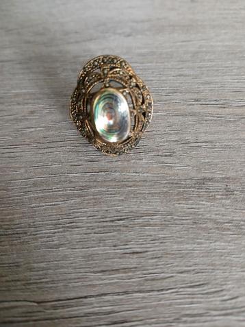 Vintage Ring met Steentjes beschikbaar voor biedingen