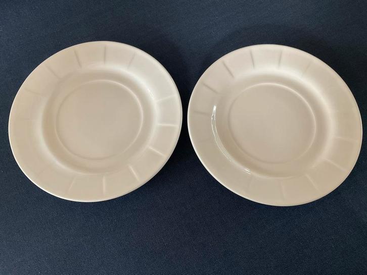 Villeroy & Boch schotels / 2 stuks / wit / voor soepkom, Huis en Inrichting, Keuken | Servies, Zo goed als nieuw, Bord(en), Overige stijlen