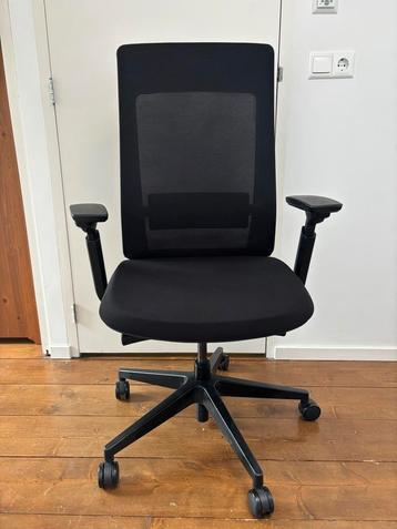 Yaasa Chair Essential - Ergonomic office chair beschikbaar voor biedingen