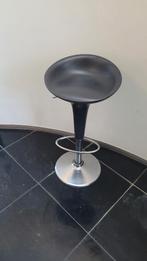 Te koop Bombo Magis  barkruk, Ophalen, 60 tot 90 cm, Zo goed als nieuw, In hoogte verstelbaar