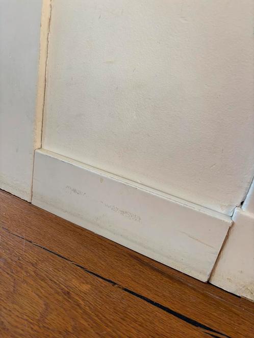 Witte plinten, Doe-het-zelf en Verbouw, Plinten en Afwerking, Gebruikt, Plinten, Mdf, 200 tot 250 cm, Ophalen