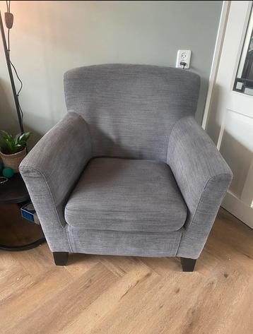 Grijze Fauteuil lekkere stoel beschikbaar voor biedingen