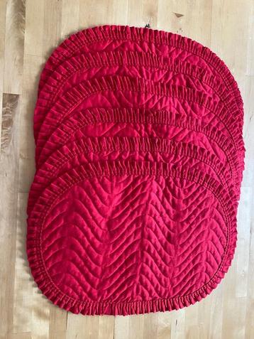 6 Vintage rode gequilte Kerst placemats stof zgan rookvrij beschikbaar voor biedingen