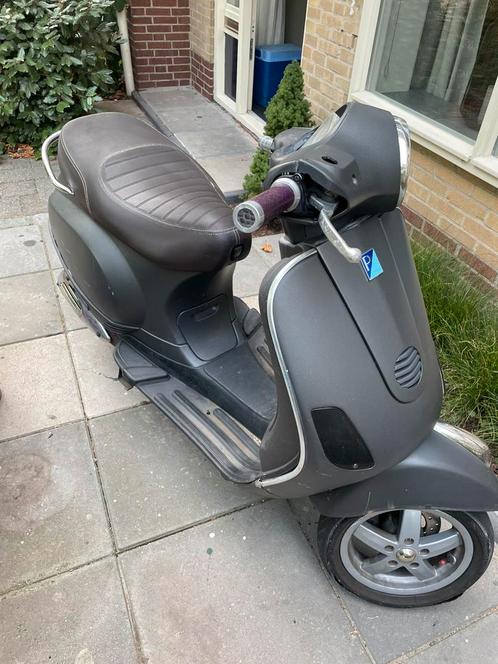 Vespa Lx 50, Fietsen en Brommers, Scooters | Vespa, Gebruikt, Vespa LX, Maximaal 25 km/u, Benzine, Ophalen