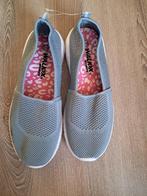 Schoenen, Zwart, Ophalen of Verzenden, Sneakers of Gympen, Zo goed als nieuw