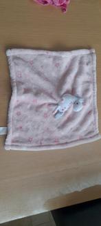 Knuffeldoekje unicorn, Kinderen en Baby's, Babykleding | Mutsen, Sjaals en Wanten, Muts, Meisje, Gebruikt, Ophalen of Verzenden