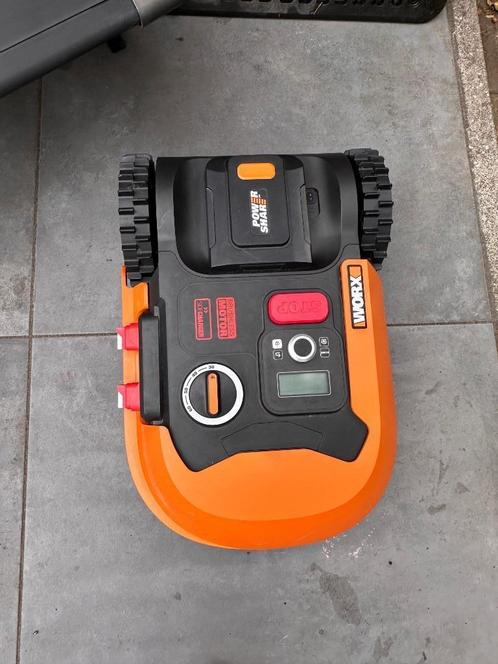 Robotmaaier, Tuin en Terras, Robotmaaiers, Zo goed als nieuw, Minder dan 20 cm, Met regensensor, Bestuurbaar via app, Ophalen