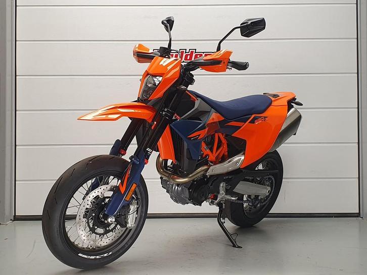 KTM 690 SMC-R KTM 690 SMC-R (bj 2026), Motoren, Motoren | KTM, Bedrijf, SuperMoto