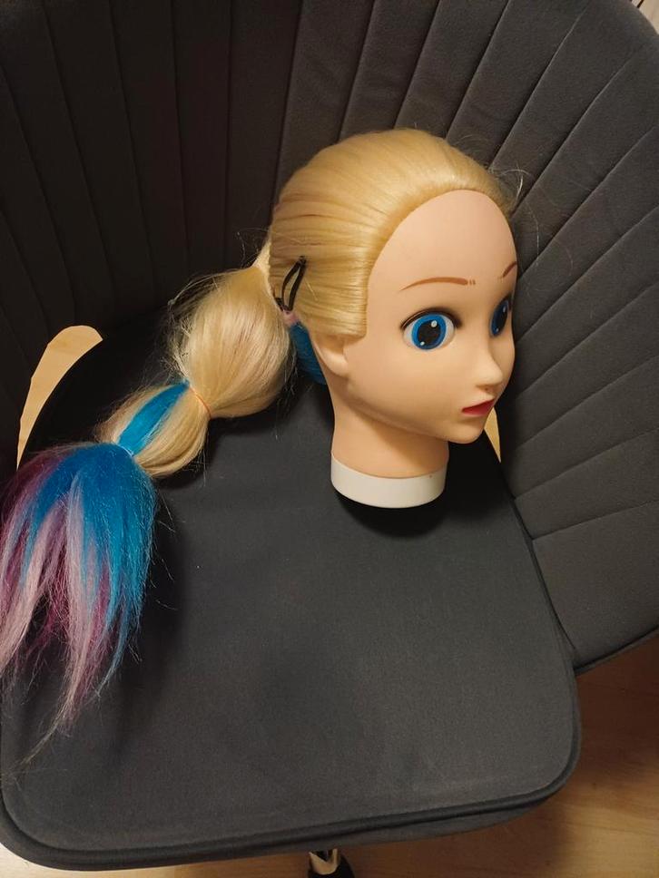 Kapperhoofd Blond & Gekleurd Haar, Hobby en Vrije tijd, Knutselen, Gebruikt, Gereedschap of Toebehoren, Ophalen of Verzenden