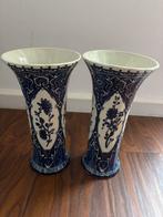 Twee Boch Royal Blauw Delft's Vazen de hoogte is : 26cm, Ophalen of Verzenden