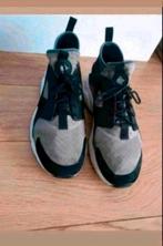 Nike Air Huarache schoenen, Nike, Ophalen of Verzenden, Sneakers of Gympen, Zo goed als nieuw
