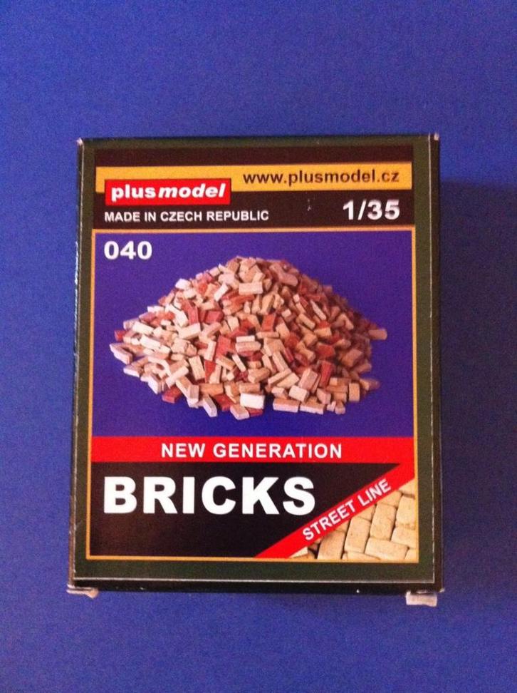 PlusModel	40	resin bricks	1/35, Hobby en Vrije tijd, Modelbouw | Figuren en Diorama's, Nieuw, 1:35 tot 1:50, Ophalen of Verzenden