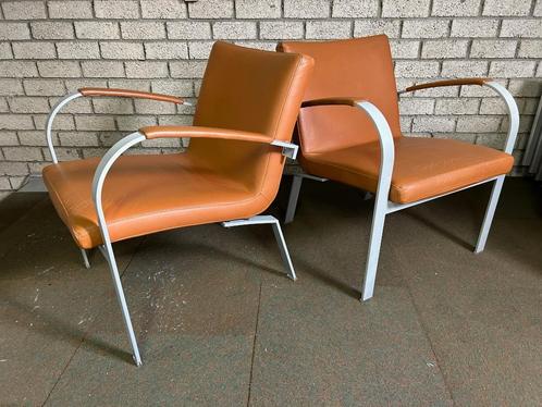2x Leolux Sentia 987 fauteuils, Huis en Inrichting, Fauteuils, Zo goed als nieuw, Leer, Metaal, 50 tot 75 cm, Minder dan 75 cm